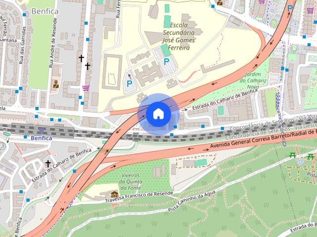Quarto em Lisboa a 5 minutos da estacao de Benfica
