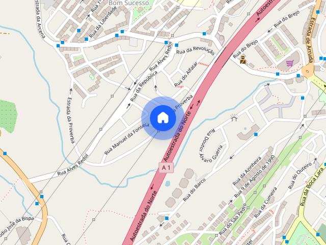 Quarto em proprio andar de vivenda familiar