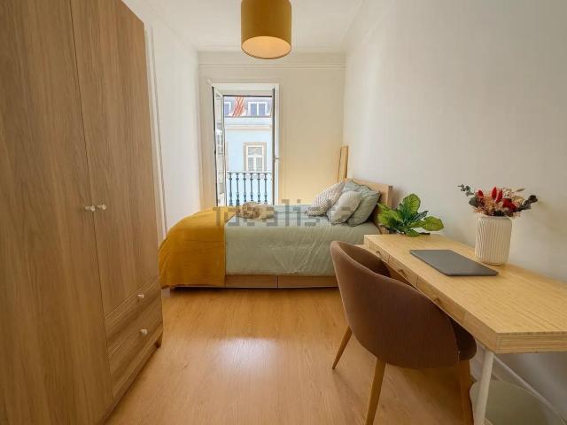 Quarto, Estrela