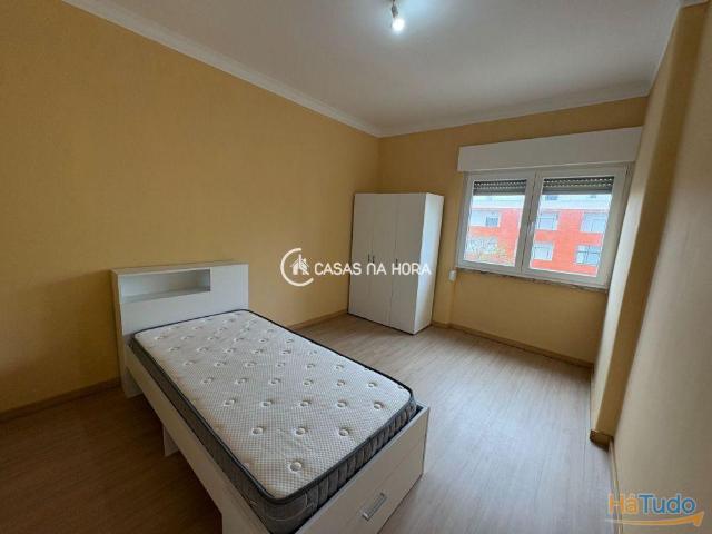 Quarto individual disponível para Arrendamento Setúbal | Avenida Jaime Cortesão | 26084071055