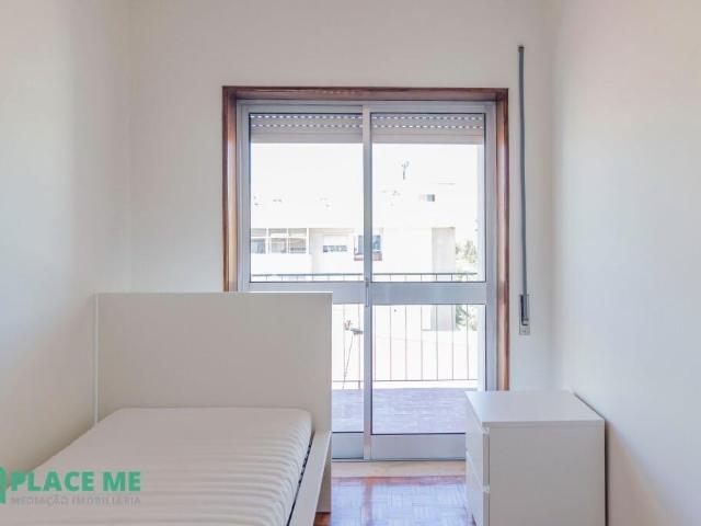 Quarto individual em Braga São Lázaro próximo do Continente Bom Dia Santos da Cunha