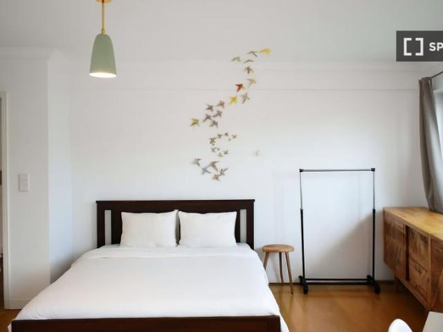 Quarto em apartamento partilhado para alugar em Lisboa