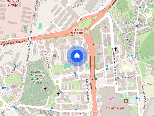 Quarto mobilado com TV e internet em Braga