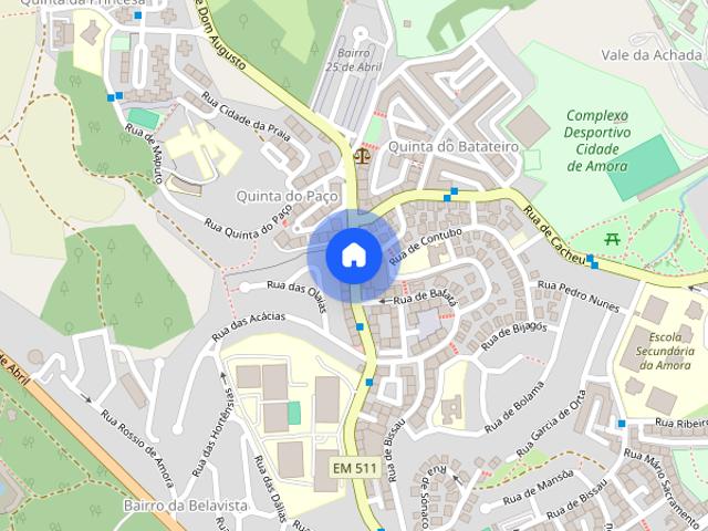 Quarto mobiliado com varanda em Cruz de Pau