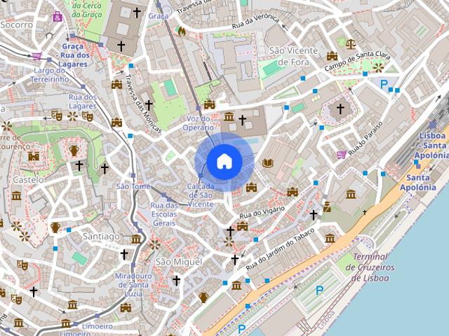 Quarto mobiliado em Alfama em apartamento duplex