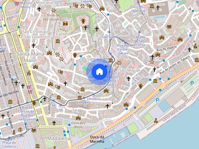 Quarto num T2 com excelente vista rio no centro historico