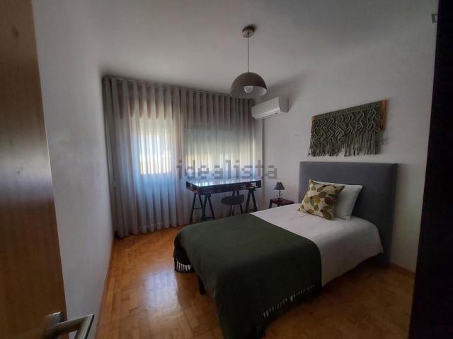 Quarto, Santa Marinha