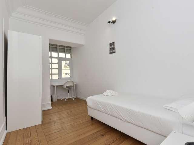 Quarto para alugar em apartamento de 10 quartos em Lisboa