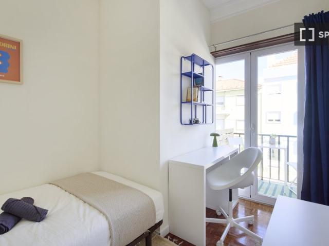 Quarto para alugar em apartamento de 10 quartos em Lisboa