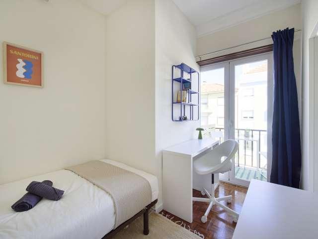 Quarto para alugar em apartamento de 10 quartos em Lisboa
