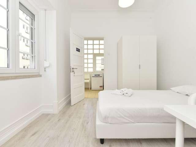 Quarto para alugar em apartamento de 10 quartos em Lisboa