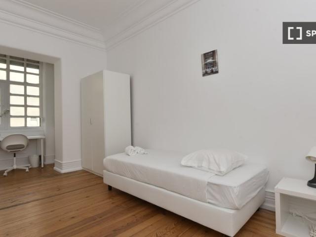 Quarto para alugar em apartamento de 10 quartos em Lisboa