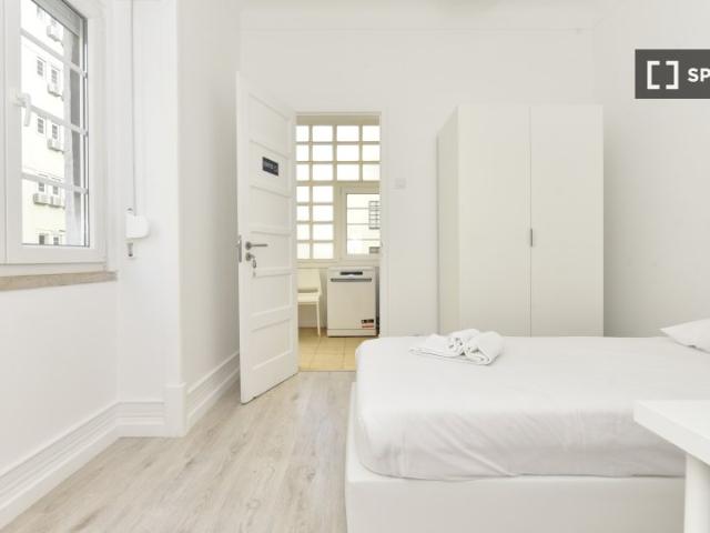 Quarto para alugar em apartamento de 10 quartos em Lisboa