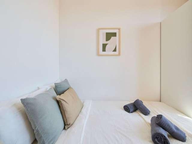 Quarto para alugar em apartamento de 10 quartos em Santa Cruz, Lisboa