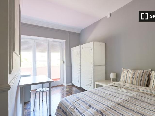 Quarto em apartamento partilhado para alugar em Lisboa