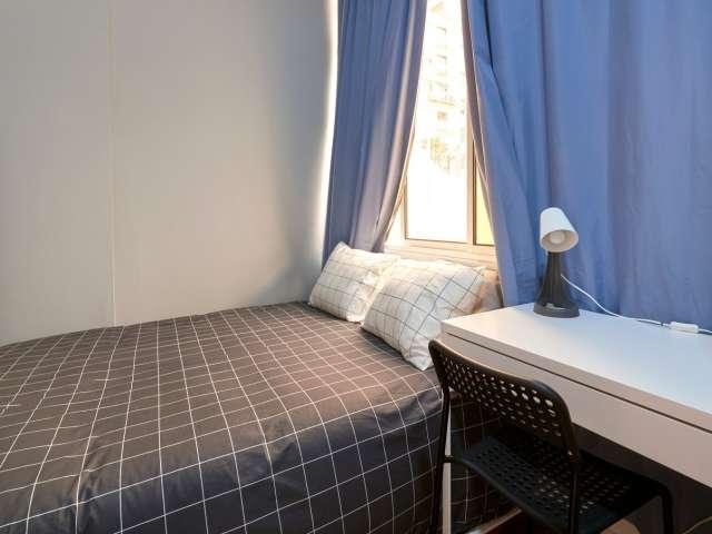 Quarto para alugar em apartamento de 11 quartos em Lisboa
