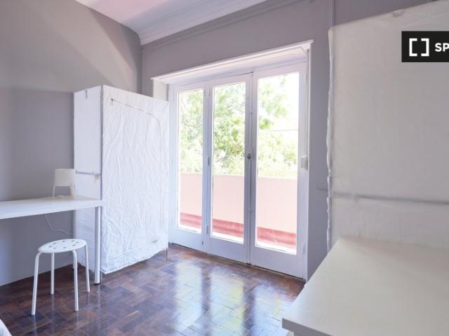 Quarto em apartamento partilhado para alugar em Lisboa