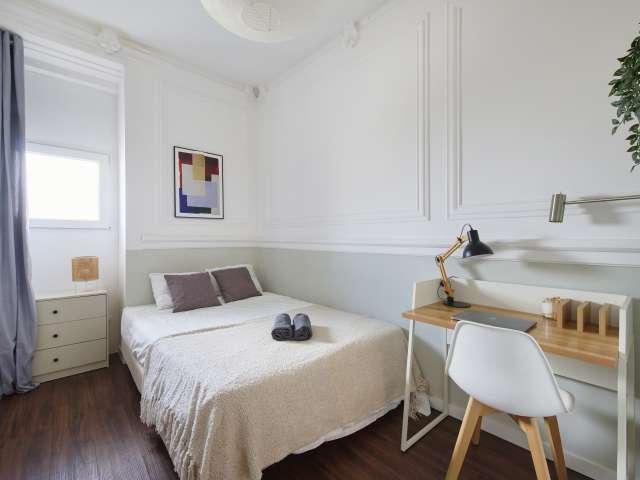 Quarto para alugar em apartamento de 11 quartos em Lisboa
