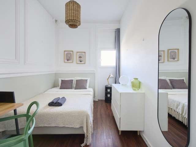 Quarto para alugar em apartamento de 11 quartos em Lisboa