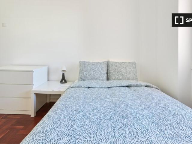 Quarto em apartamento partilhado para alugar em Lisboa