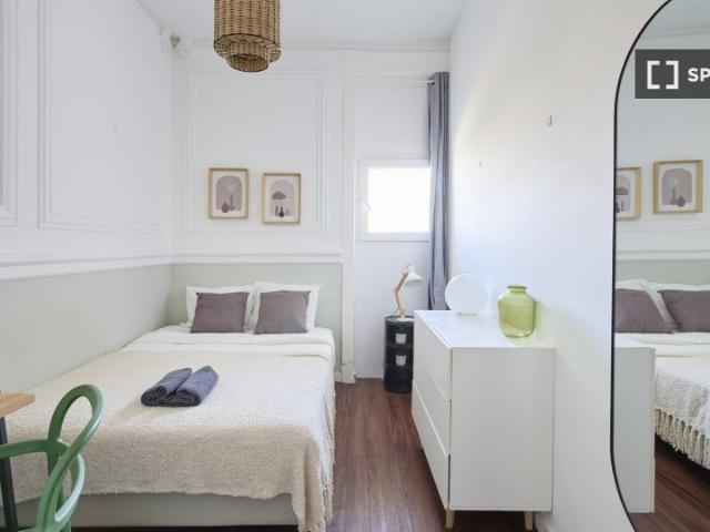 Quarto para alugar em apartamento de 11 quartos em Lisboa
