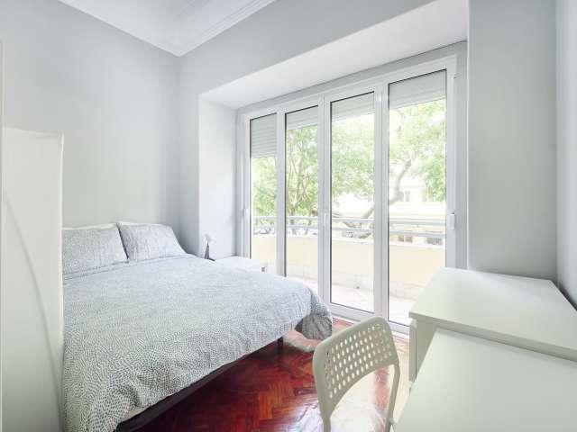 Quarto para alugar em apartamento de 14 quartos em Lisboa