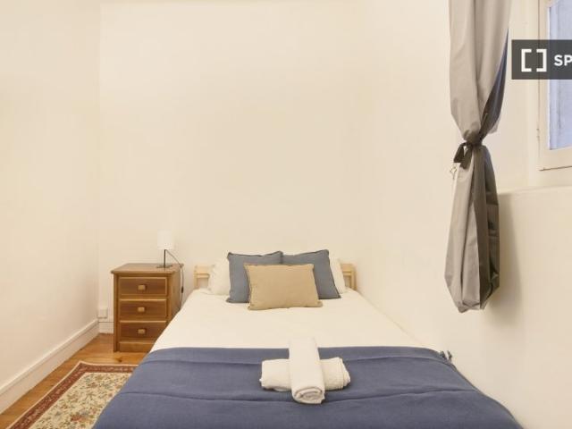 Quarto para alugar em apartamento de 7 quartos no Saldanha, Lisboa