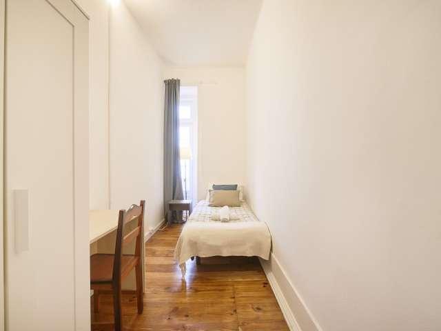 Quarto para alugar em apartamento de 7 quartos no Saldanha, Lisboa