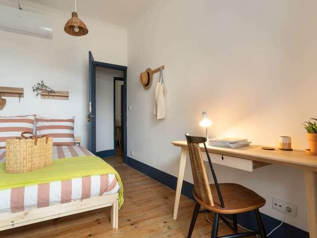 Quarto para alugar em apartamento de 7 quartos em Lisboa