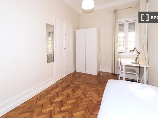 Quarto para alugar em apartamento de 7 quartos em Lisboa