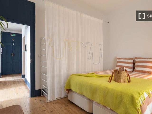 Quarto para alugar em apartamento de 7 quartos em Lisboa