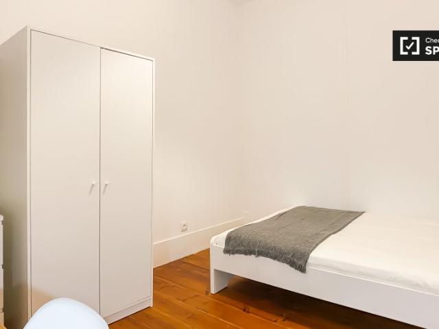 Quarto para alugar em apartamento de 7 quartos em Lisboa