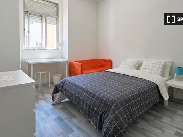 Quarto para alugar em apartamento de 7 quartos em Lisboa