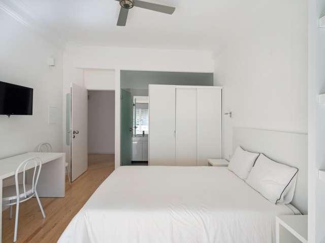 Quarto em apartamento partilhado de 7 quartos para alugar, Lisboa