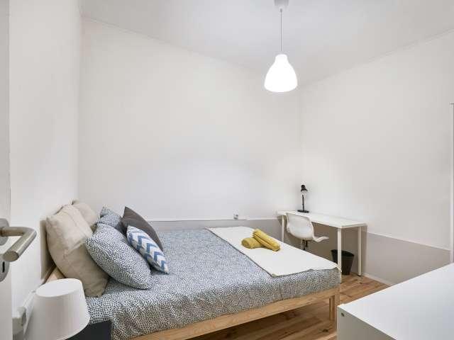 Quarto para alugar em apartamento de 7 quartos em Lisboa