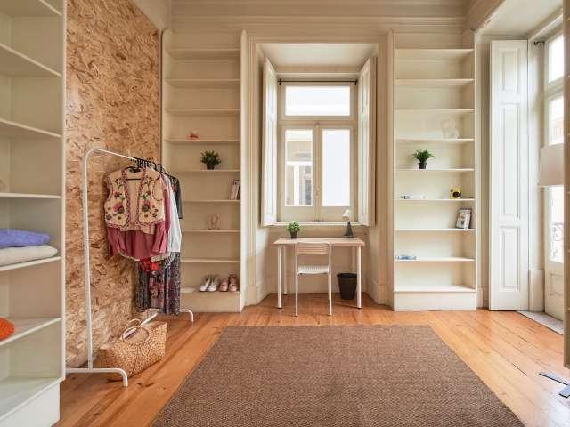 Quarto para alugar em apartamento de 7 quartos em Lisboa