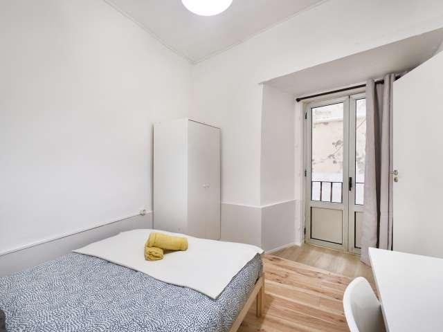 Quarto para alugar em apartamento de 7 quartos em Lisboa