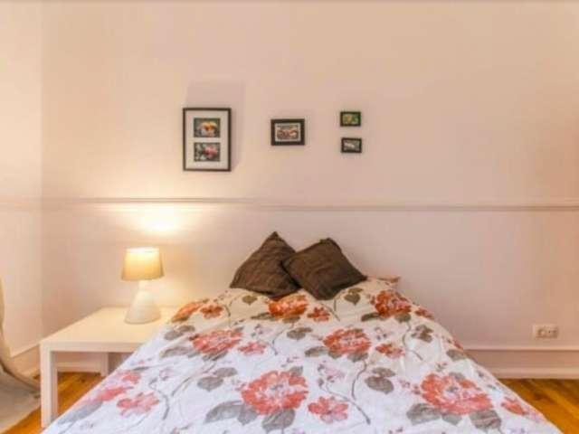 Quarto para alugar em apartamento de 4 quartos em Lisboa