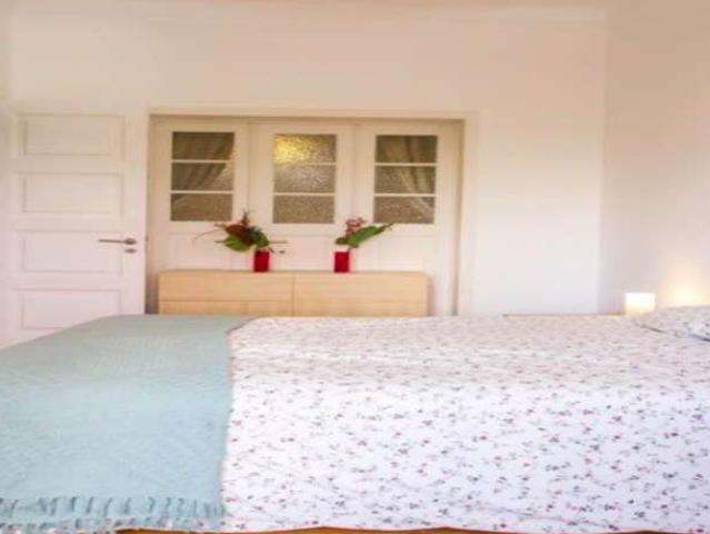 Quarto para alugar em apartamento de 4 quartos em Lisboa