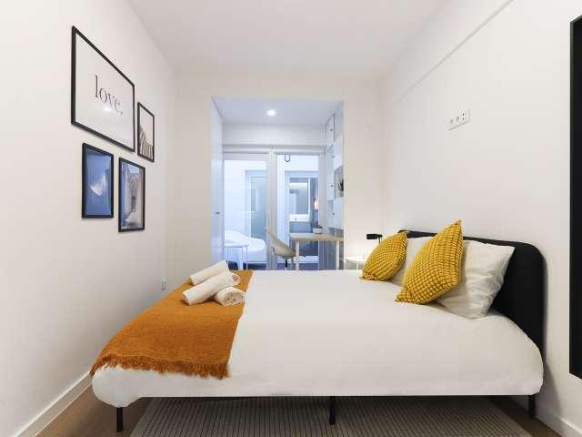 Quarto para alugar em apartamento de 5 quartos em Lisboa