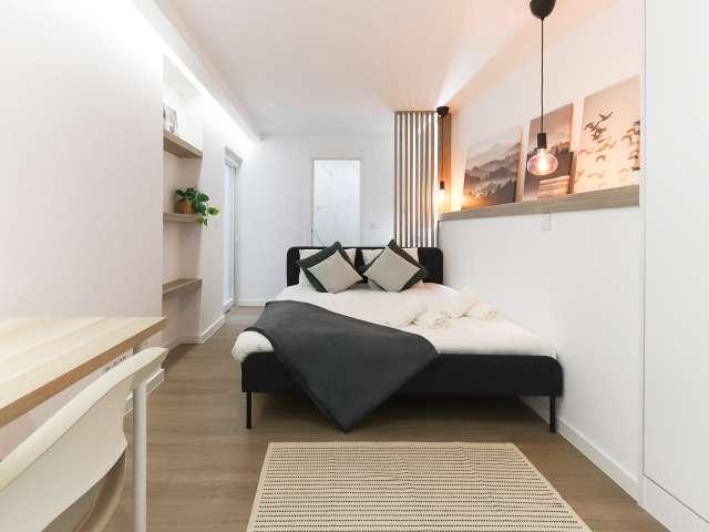 Quarto para alugar em apartamento de 5 quartos em Lisboa