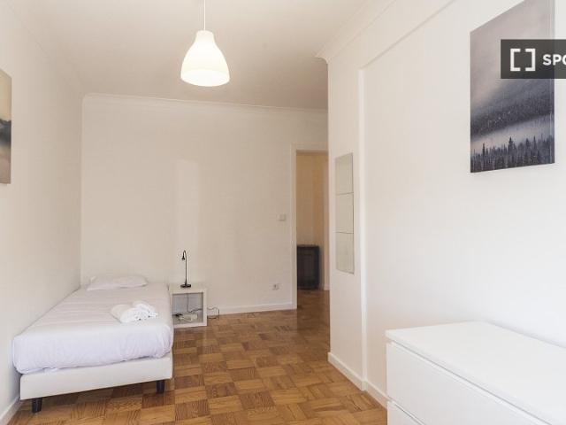 Quarto para alugar em apartamento de 6 quartos em Lisboa