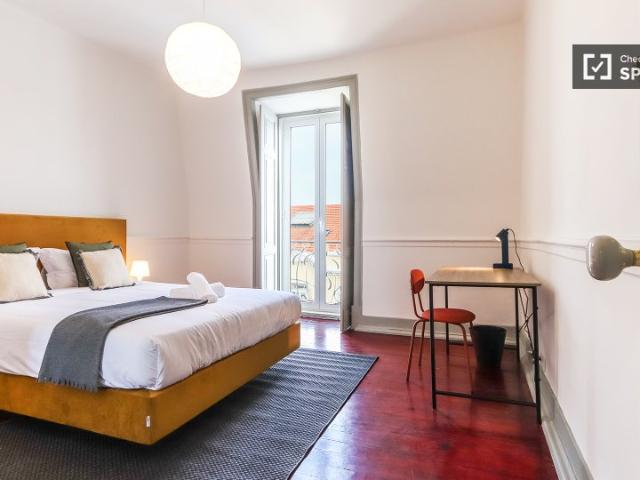 Quarto para alugar em apartamento de 6 quartos em Lisboa