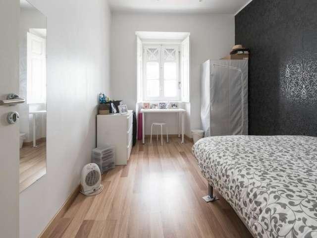 Quarto para alugar em apartamento de 6 quartos em Lisboa