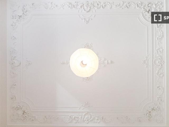 Quarto para alugar em apartamento de 6 quartos em Lisboa