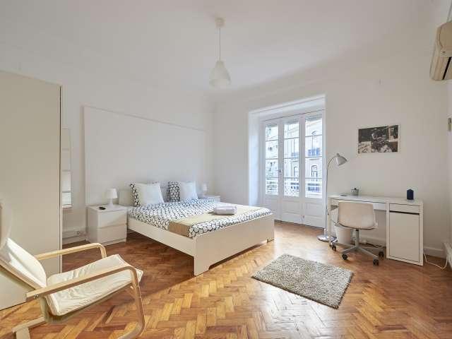 Quarto para alugar em apartamento de 6 quartos em Lisboa