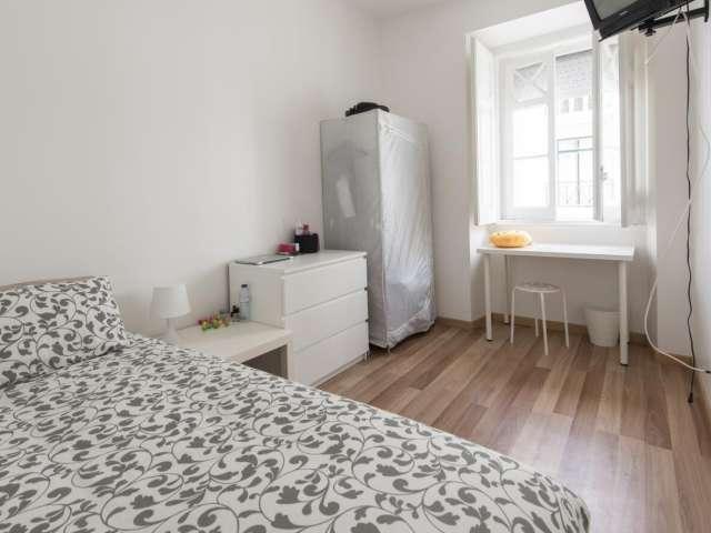 Quarto para alugar em apartamento de 6 quartos em Lisboa
