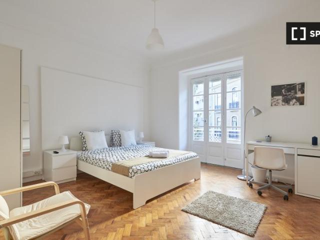 Quarto para alugar em apartamento de 6 quartos em Lisboa