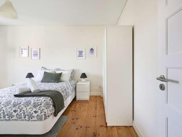 Quarto para alugar em apartamento de 6 quartos em Lisboa