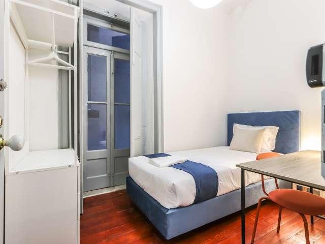 Quarto para alugar em apartamento de 6 quartos em Lisboa
